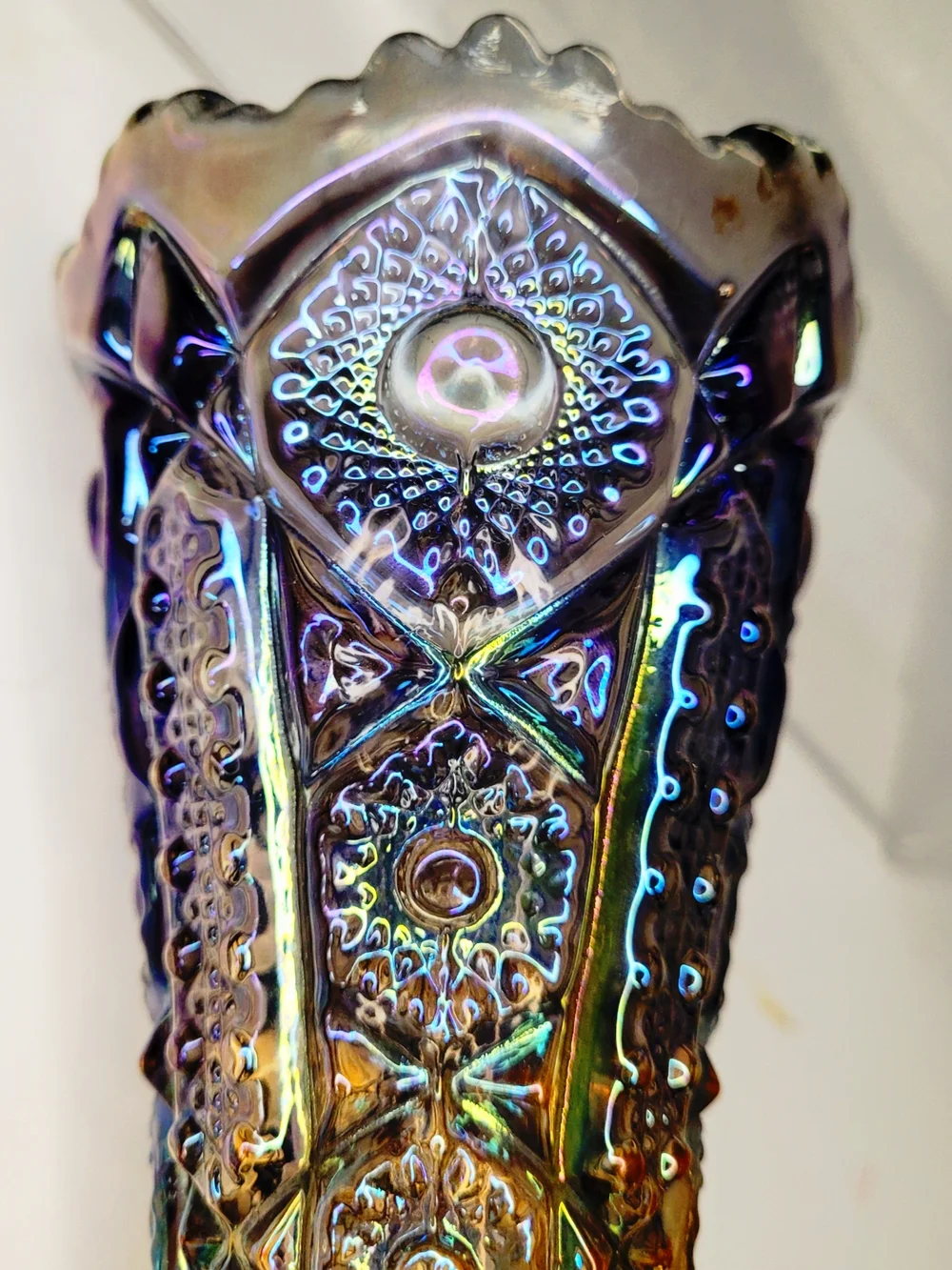 Vintage Amethyst Carnival Glass Octagon Vase - Picture 5 of 7